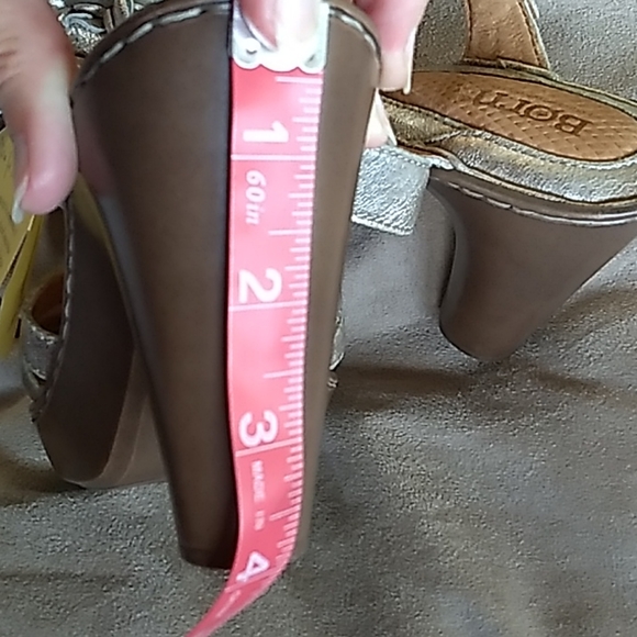 NWT Women's Born light gold leather heels sz 9 - Picture 10 of 11